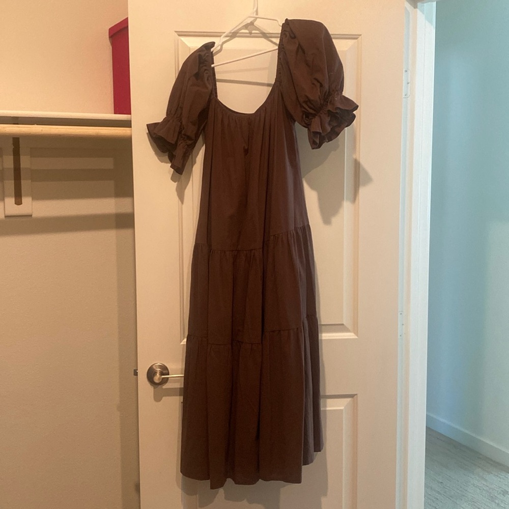 ZAHARRAH TIERED MIDI DRESS IN CHOCOLATE LINEN